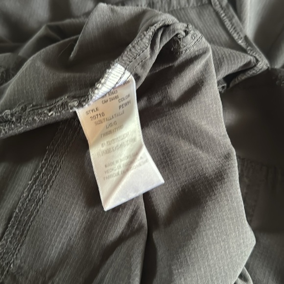 Large grey heart soul scrub top - Picture 3 of 3